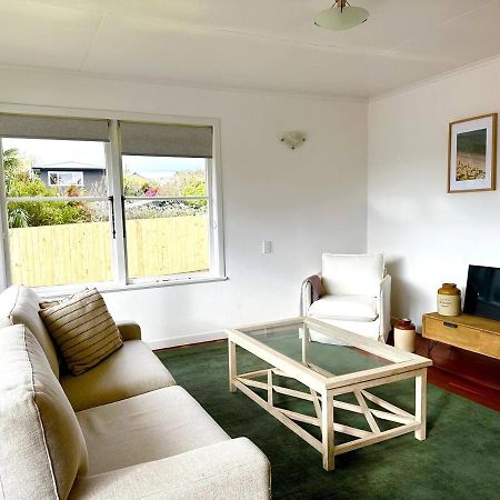 Serene Lake Taupo Abode Bagian luar foto
