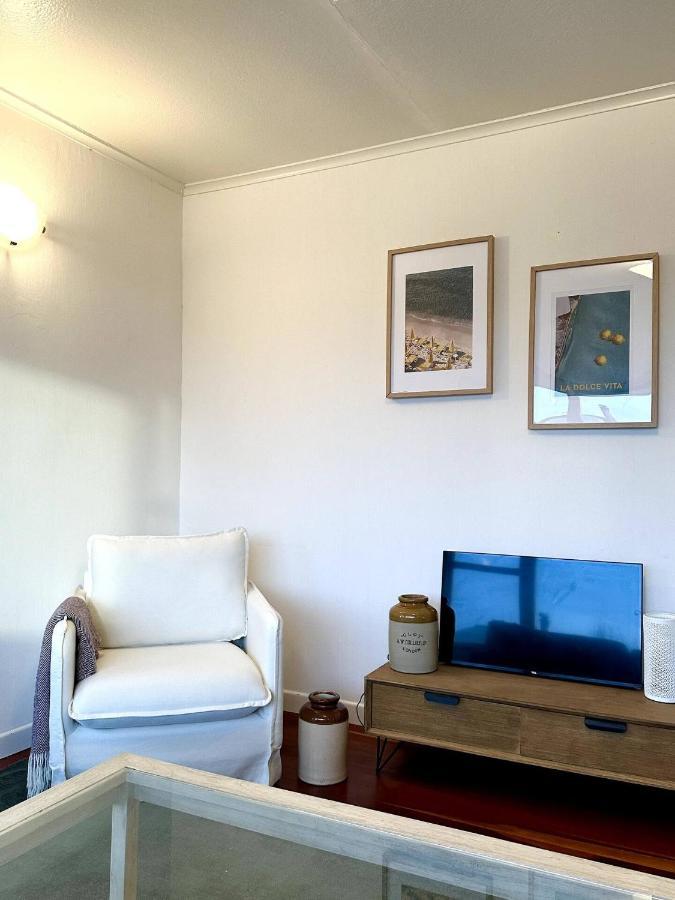 Serene Lake Taupo Abode Bagian luar foto